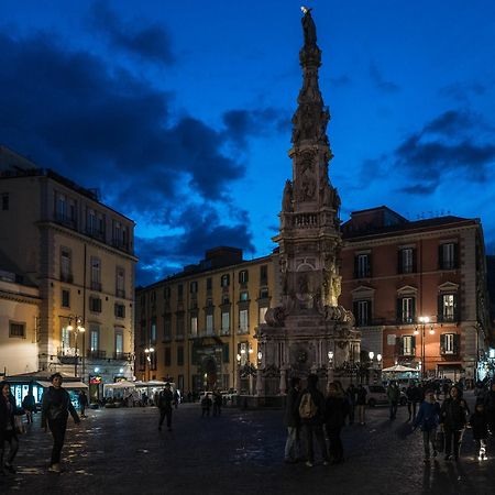 Art Suite Nel Cuore Di Napoli Eksteriør bilde