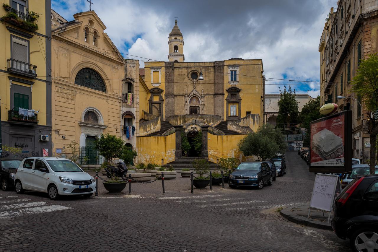 Art Suite Nel Cuore Di Napoli Eksteriør bilde