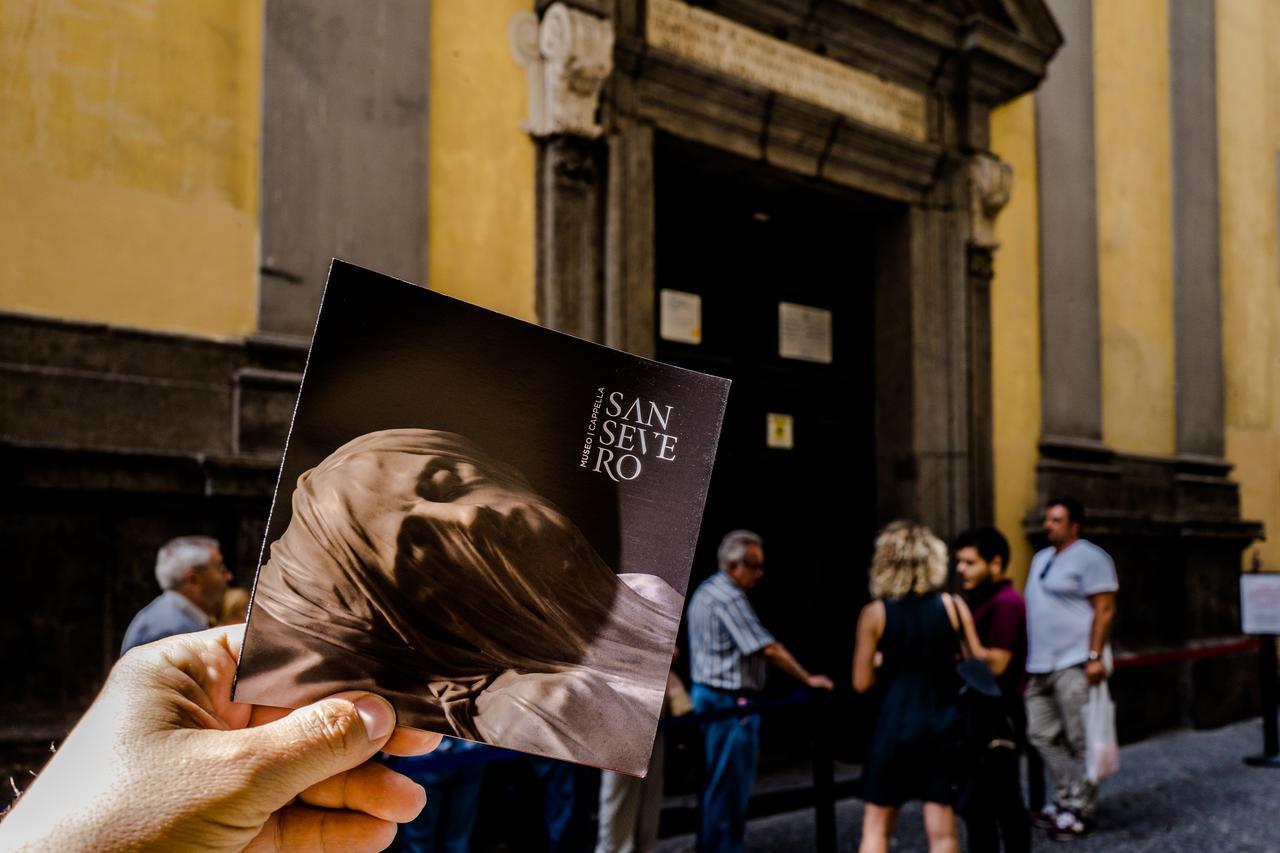 Art Suite Nel Cuore Di Napoli Eksteriør bilde