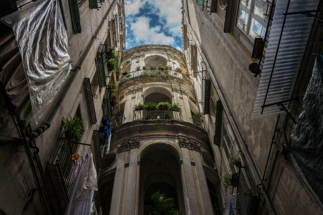 Art Suite Nel Cuore Di Napoli Eksteriør bilde