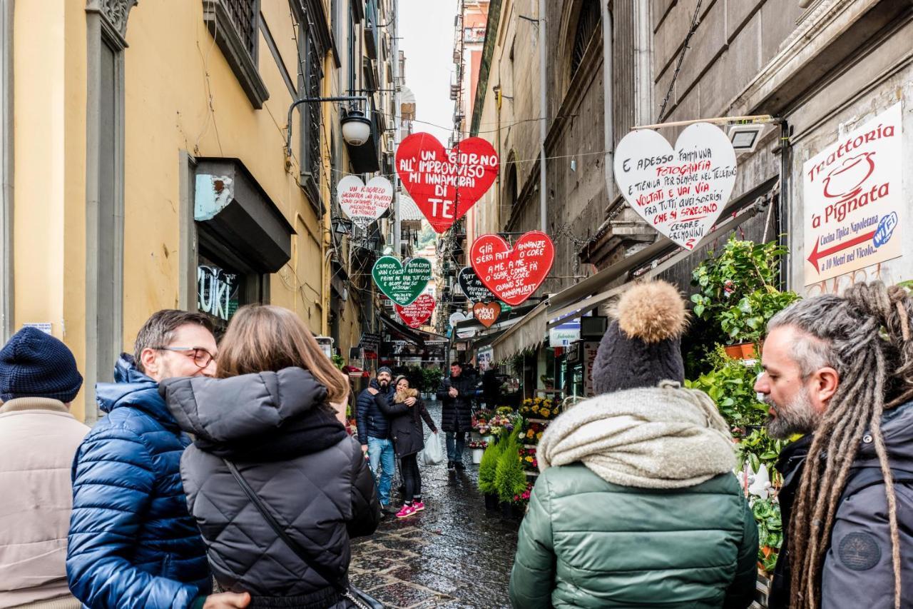 Art Suite Nel Cuore Di Napoli Eksteriør bilde